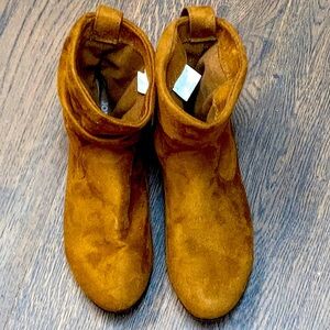🎉10 for $10🎉Joe Boxer Boots     Size 8